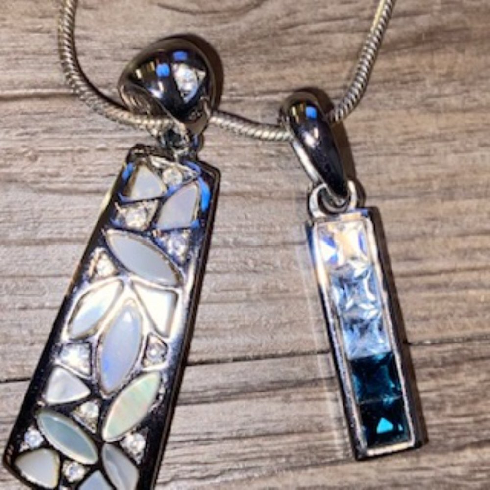 Necklace Bundle - Picture 2 of 4